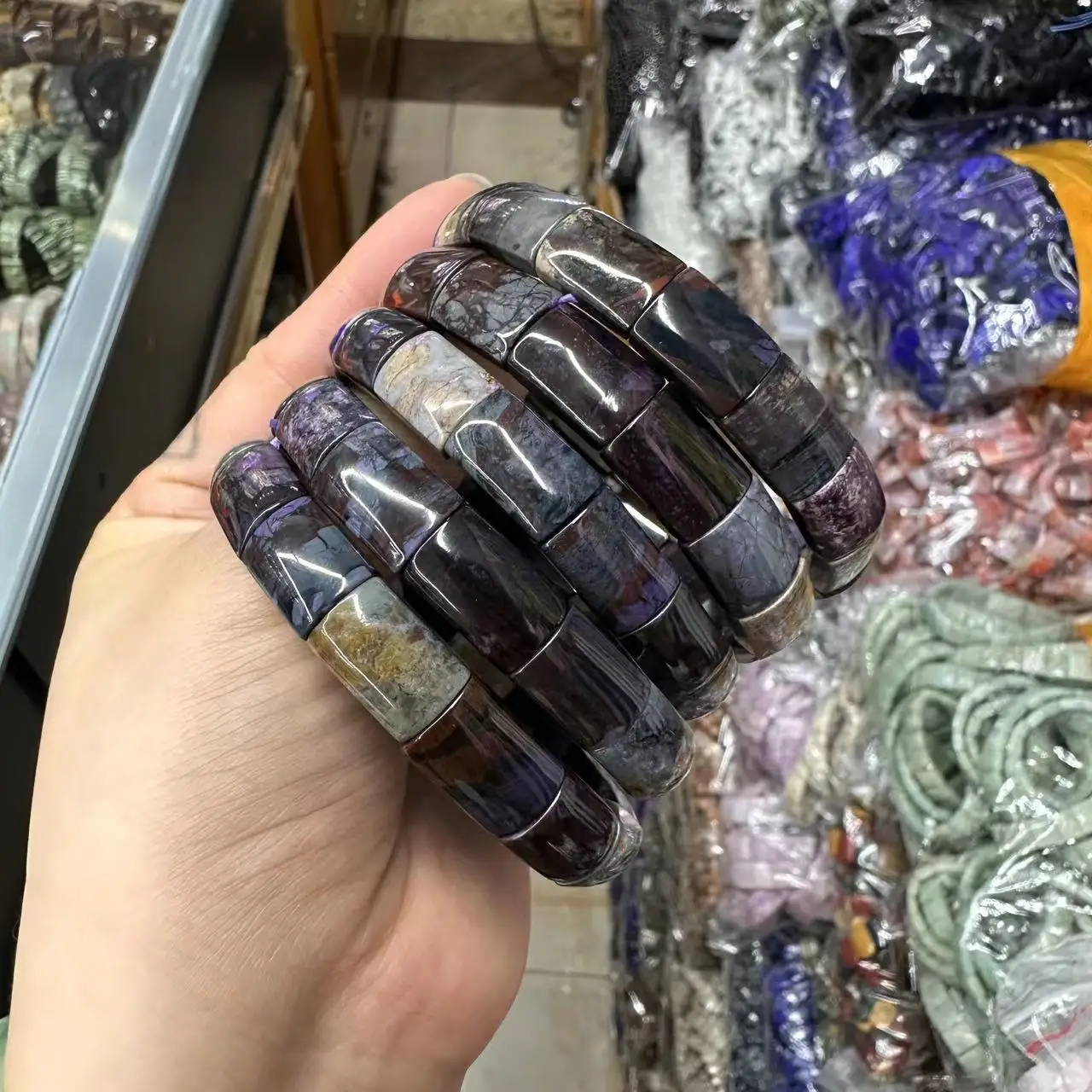 Браслет из натурального сугили – обзор и цена Gemstone Bracelet Healing