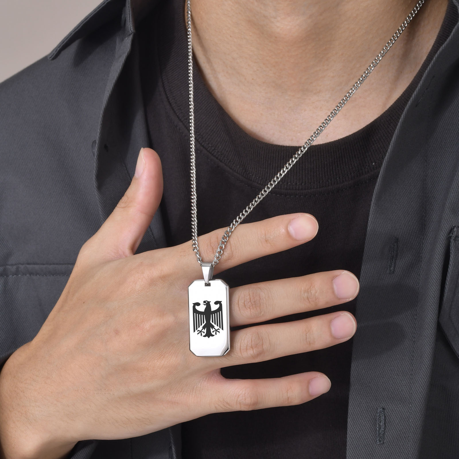Квадратные ожерелья с немецким – обзор и цена Mens Dog Tag Necklace